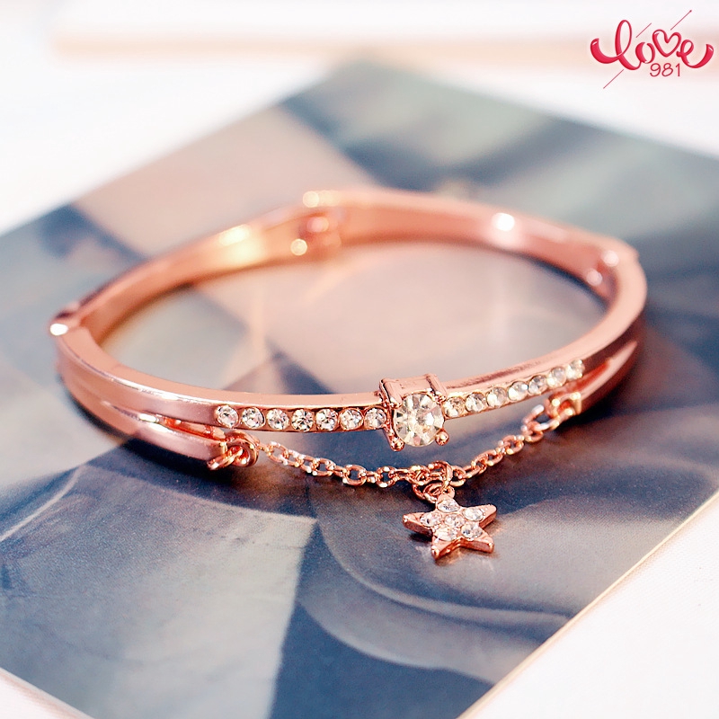 Vòng đeo tay mặt ngôi sao xinh xắn dành cho nữ | BigBuy360 - bigbuy360.vn