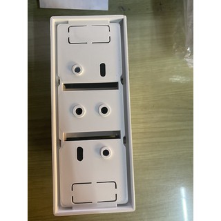 Hộp nổi CB 2P trắng