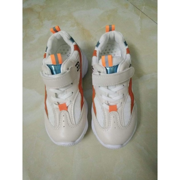 Giày bé gái thanh lý