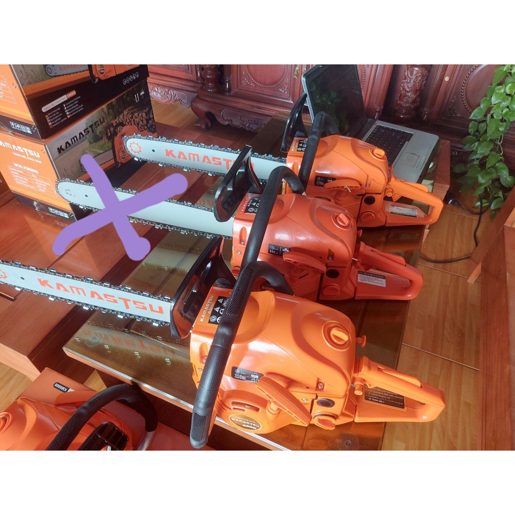MÁY CƯA XÍCH CHẠY XĂNG KAMASTSU  KM68CC  DÙNG CHO THỢ CHUYÊN NGHIỆP ,CẮT CÂY KHAI THÁC ,XẺ GỖ ,THỢ LÀM VƯỜN