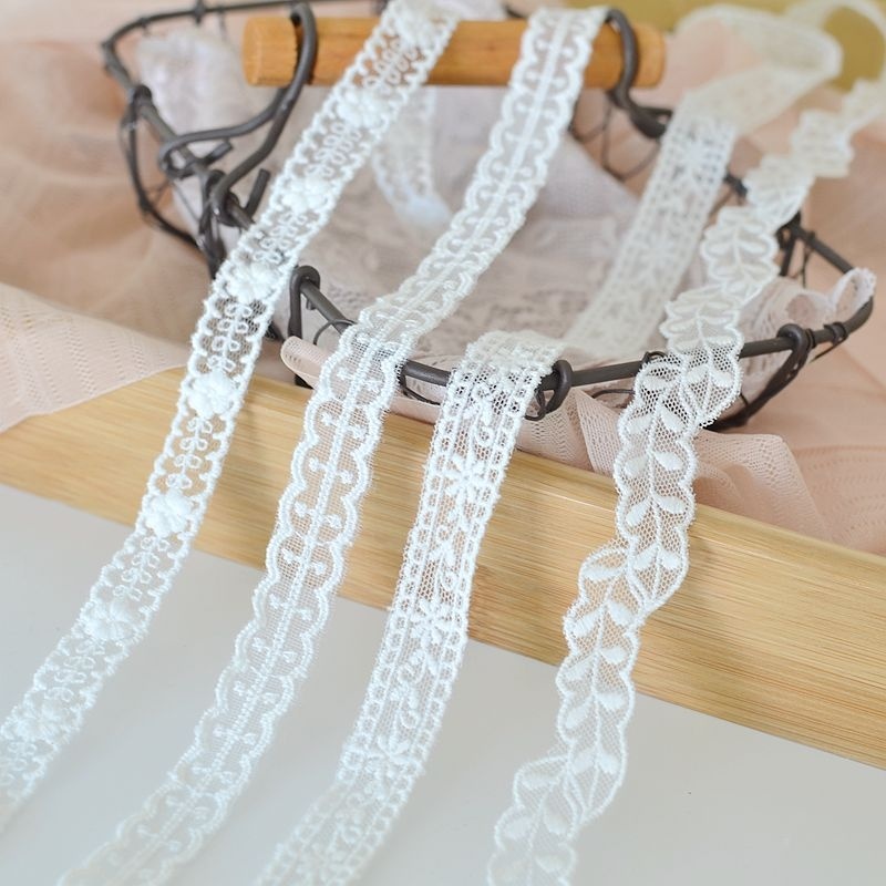 Vải ren trắng thêu hoa dùng may quần áo váy rèm thủ công 1.4/1.9cm x 1m