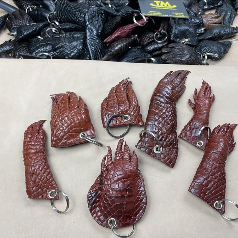 ✅Da cá sấu thật ✅Mốc treo chìa khóa Da Bàn Tay Cá Sấu