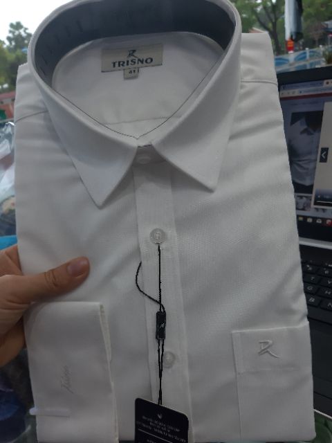 Sơmi trắng hàng chất shop xịn_ xả lỗ cho xưởng. | BigBuy360 - bigbuy360.vn