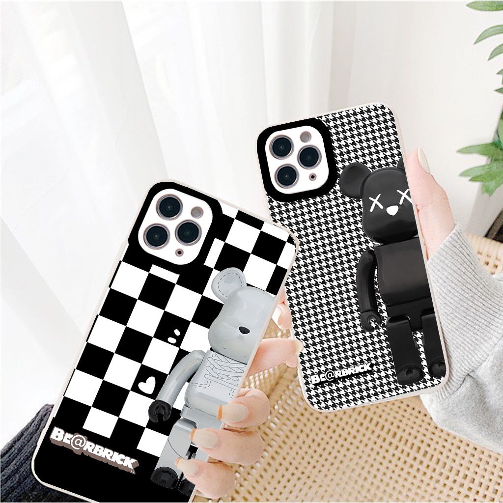 Ốp iphone cạnh vuông bo viền Gấu KAW,S đen trắng cho 11/11pro/11promax/x/xr/xsmax/6/7/8/plus/12 pro max/13promax-g48