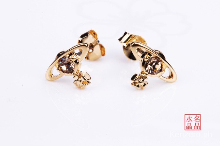 Khuyên Tai Vivienne West wood Phong Cách Punk Anh Quốc Nhiều Loại Tùy Chọn Chụp Thật
