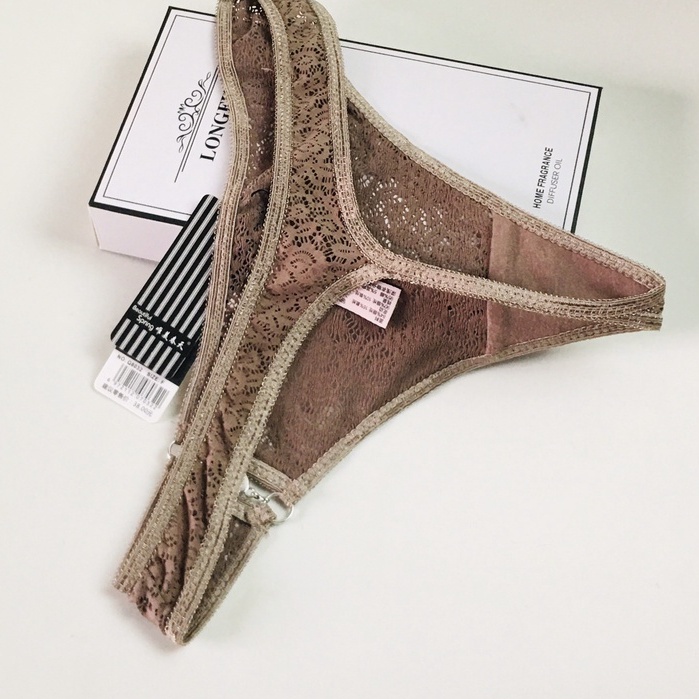 Quần lọt khe ren phối đá sexy, dây mông táo bạo Cao cấp | BigBuy360 - bigbuy360.vn