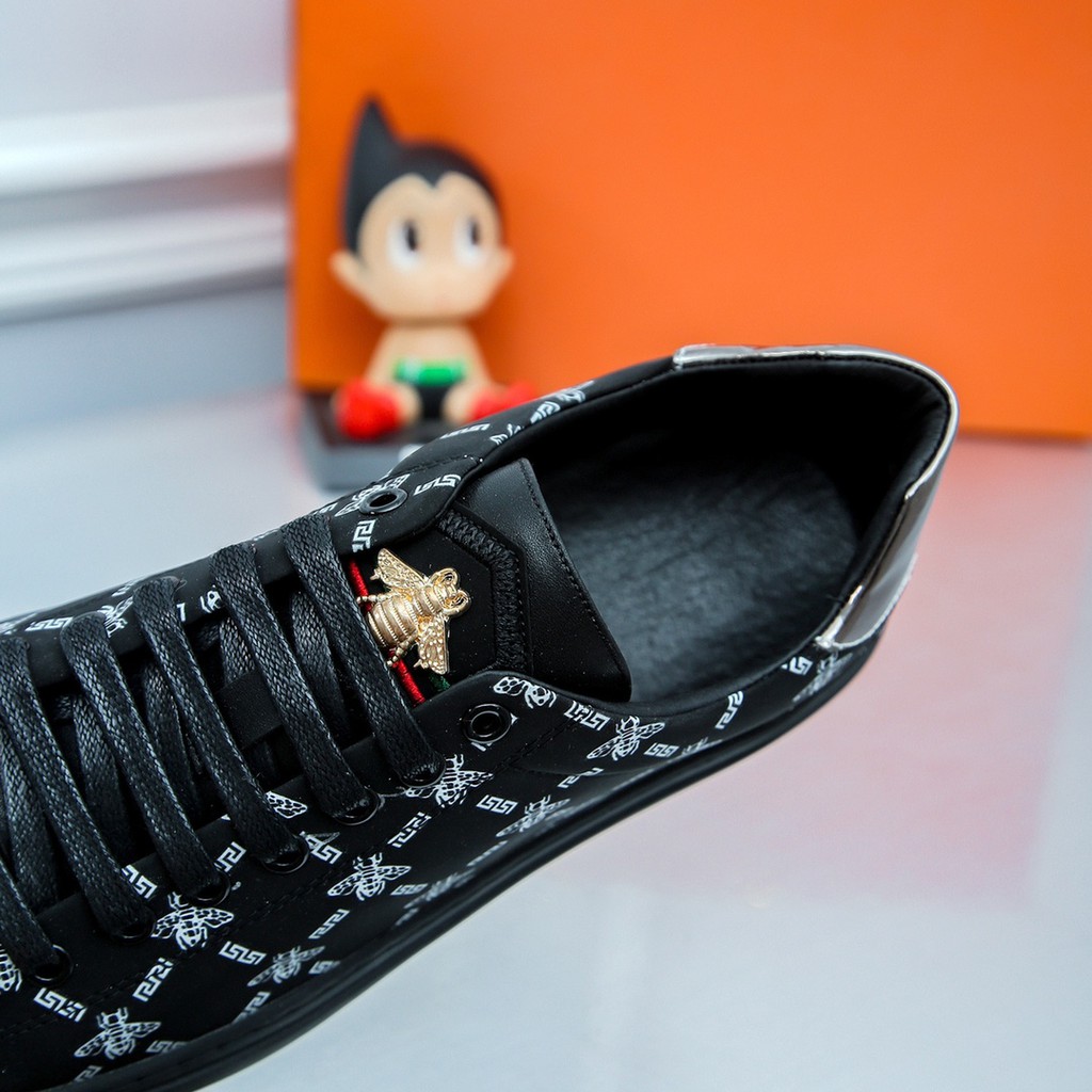 Giày sneakers nam da thật GUCCI GG GC trang trí họa tiết con ong kinh điển của thương hiệu