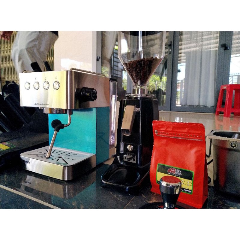 Combo Máy pha cafe CRM3005 và máy xay cafe CRM020