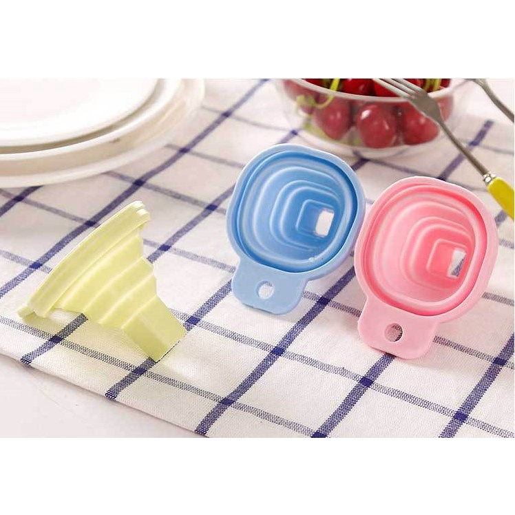 Phễu Gấp Gọn Nhỏ Xinh Chất Liệu Silicon Chịu Nhiệt Tốt