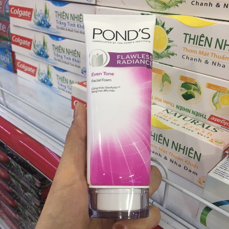 Sữa rửa mặt dưỡng trắng cao cấp Pond's Flawless White tuýp 100g