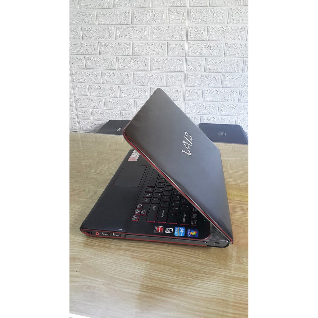 Laptop cũ Sony Vaio - Core i5 3250M, Card rời chuyên chơi game, đồ họa