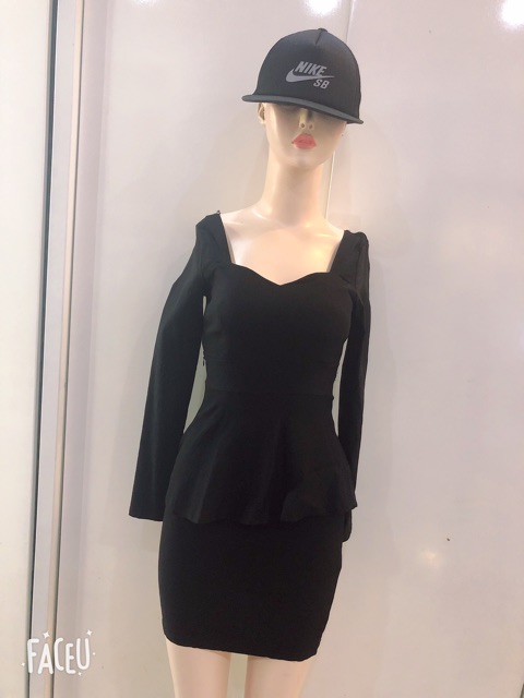 Đầm body tay dài màu đen