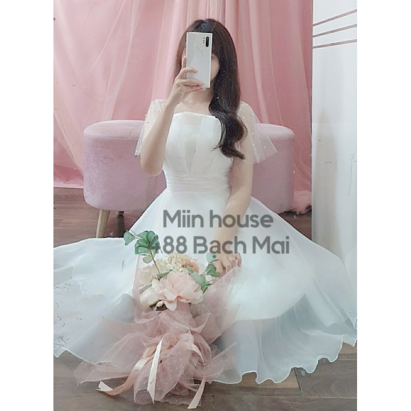 Váy cúp xếp ly xòe