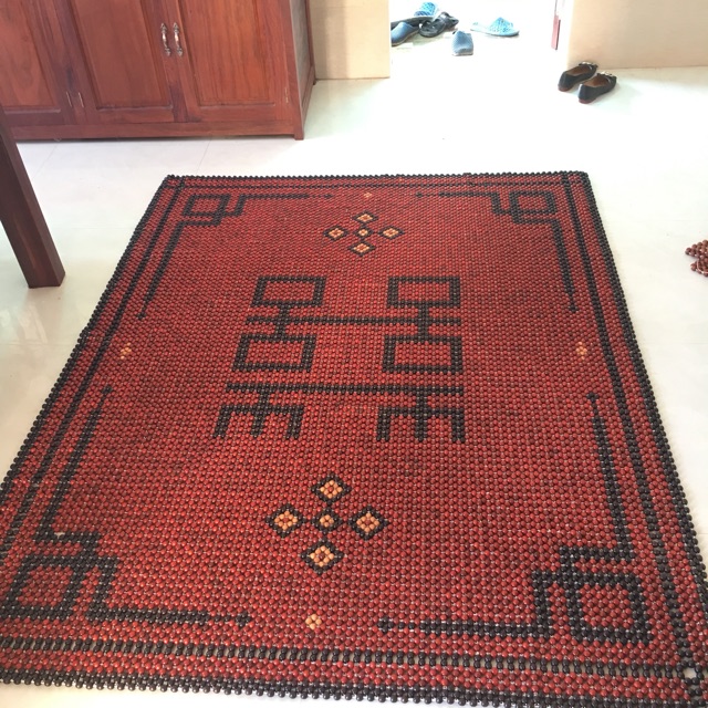 Chiếu hạt gỗ đinh hương đỏ