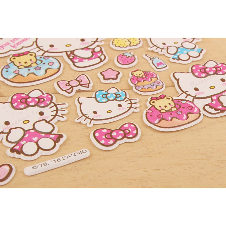 Decal Hello Kitty dán dây