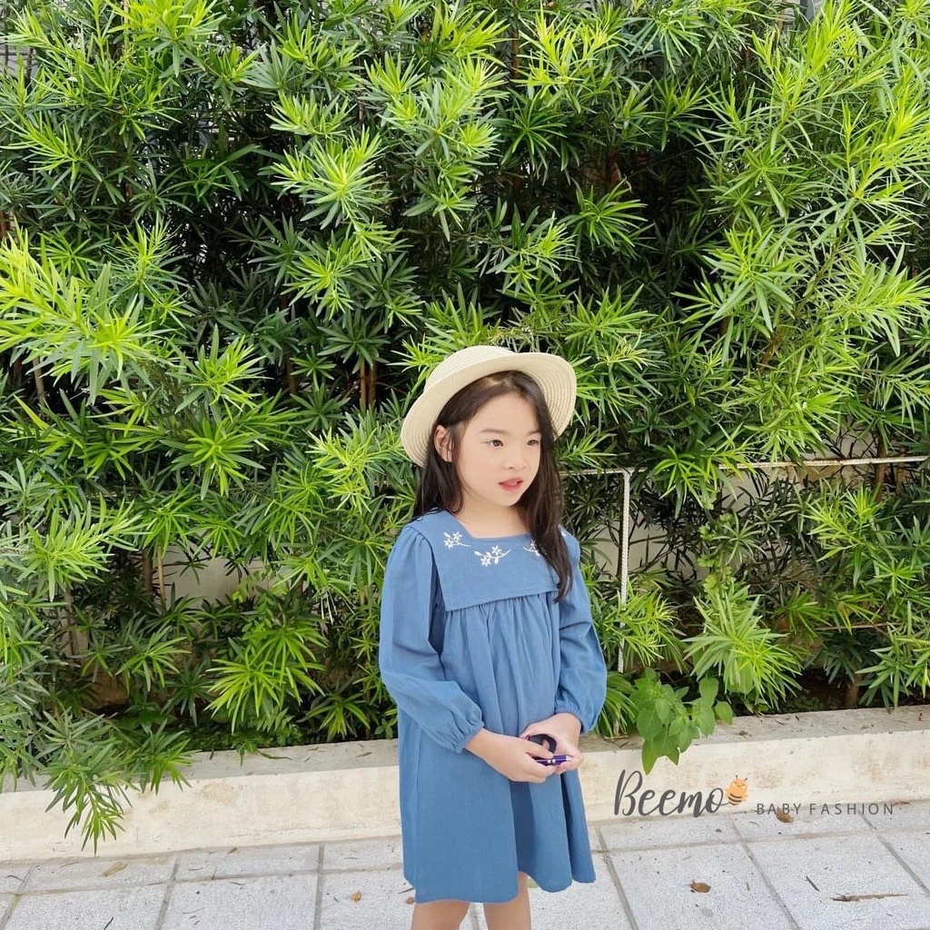 Váy đũi dài tay Beemo cổ yếm thêu hoa 2 màu xanh / trắng size 80 -130