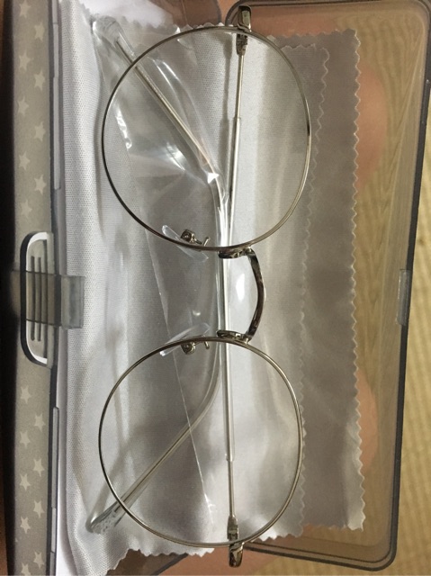 #Gọngkínhcận, giả cận Vintage mới nhất 💰: Giá 120k 👓: | BigBuy360 - bigbuy360.vn