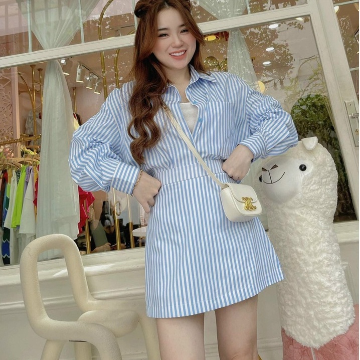 Set hai món áo sơ mi kẻ sọc tay dài kèm chân váy sexy phong cách hàn quốc cho nàng đi chơi dạo phố (không kèm áo trong)
