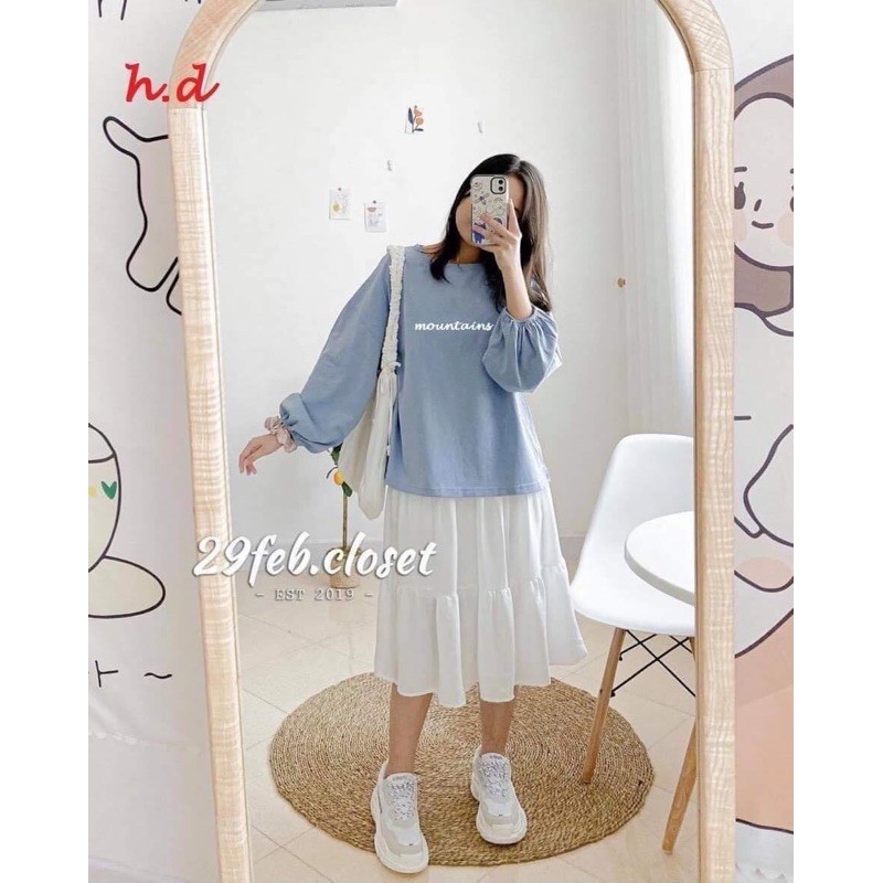 set áo cổ chui xanh mout màu xanh + chân váy trắng xoè tầng