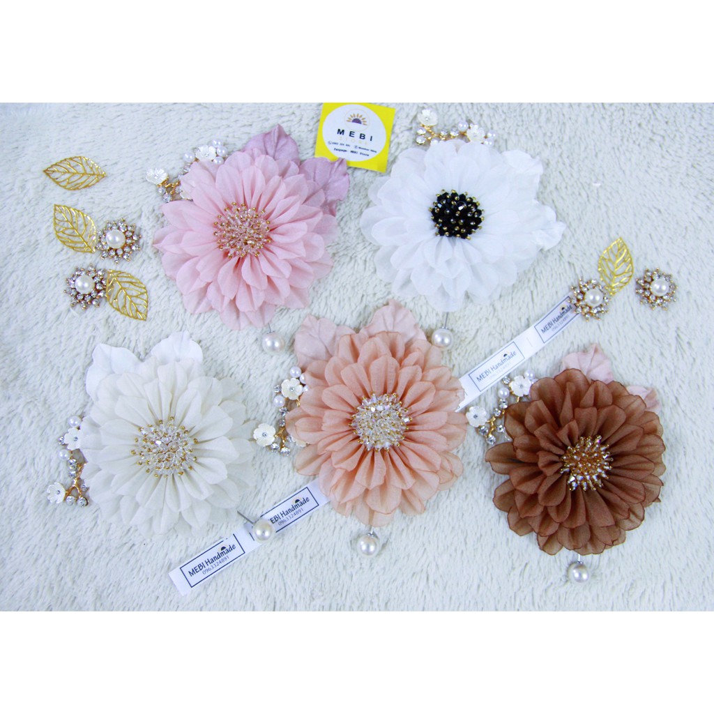 (ảnh thật) Hoa cài áo handmade mẫu thược dược mix cành mai, 2 lá nhụy pha lê siêu sang