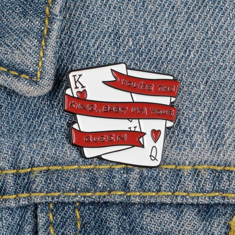 Ghim cài áo hình lá bài thời trang cho nam nữ