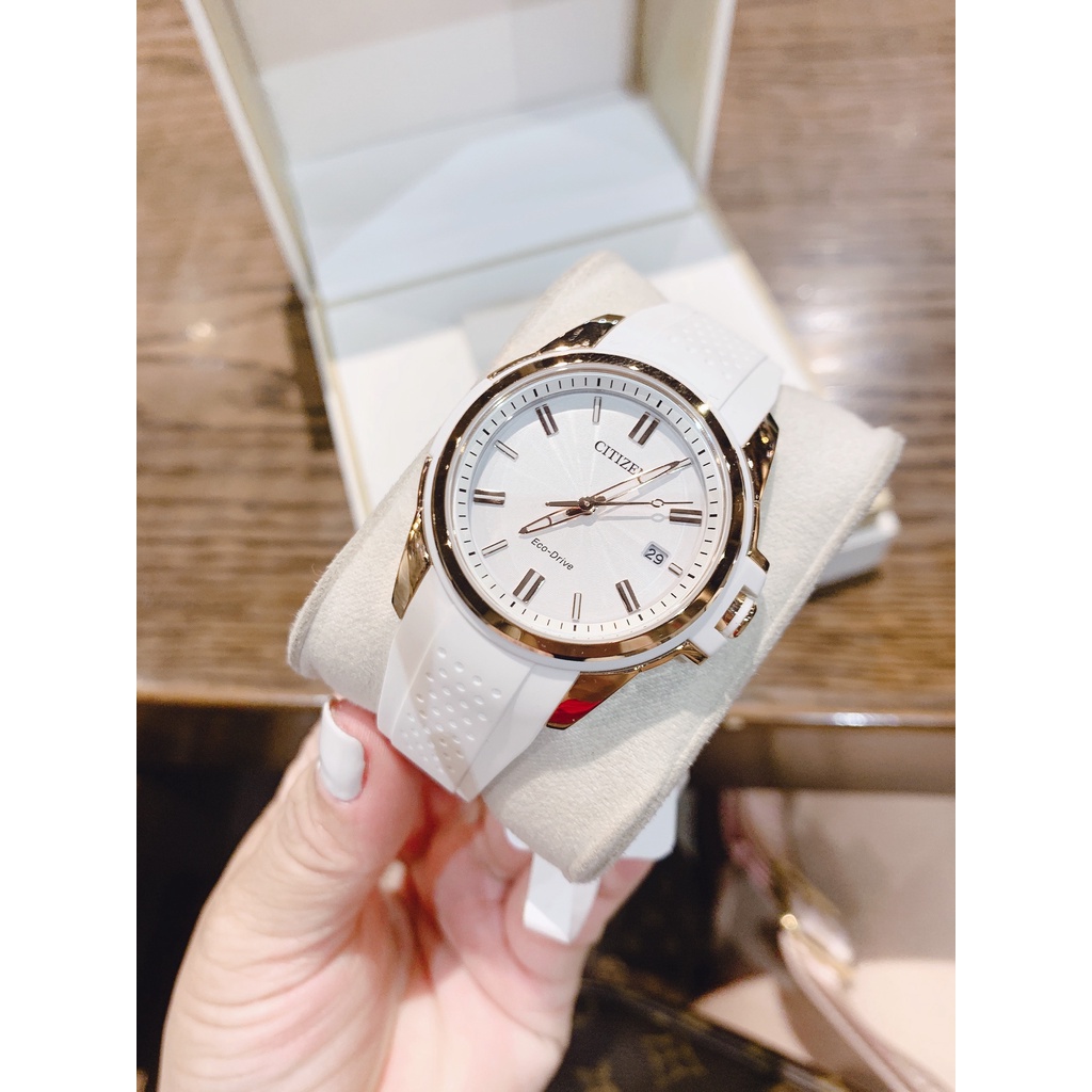 Đồng hồ nữ dây silicone Citizen FE6136 01A