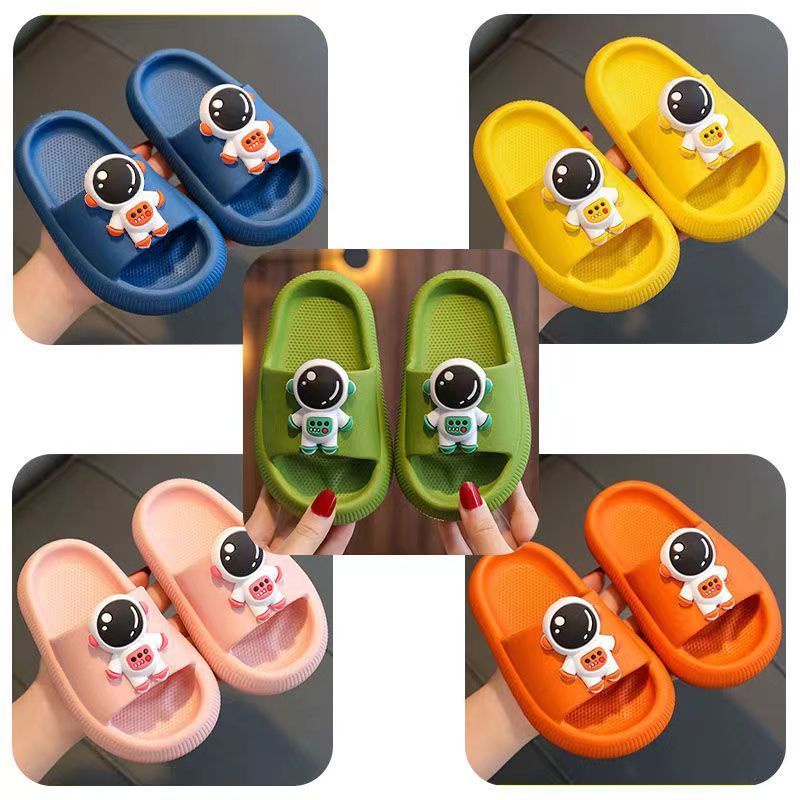 Dép Đi Trong Nhà Tắm Đế Dày Họa Tiết Hoạt Hình Phong Cách Mùa Hè Mới Cho Bé