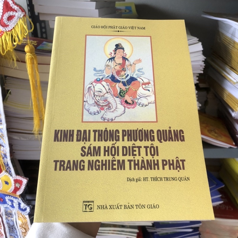 [Mã SMI23 giảm 8% đơn 300K] Kệ kinh đại thông phương quảng sám hối diệt tội trang nghiêm thành phật