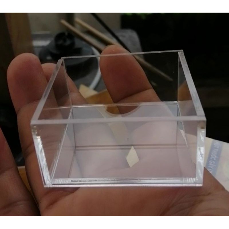 Khay đựng thức ăn cho cá tép