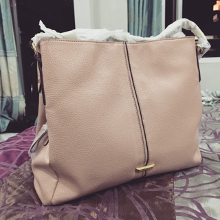 Pass nhanh Túi Anne Klein