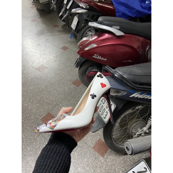 Giày cao gót cá tính phiên bản mới nhất+video tự quay