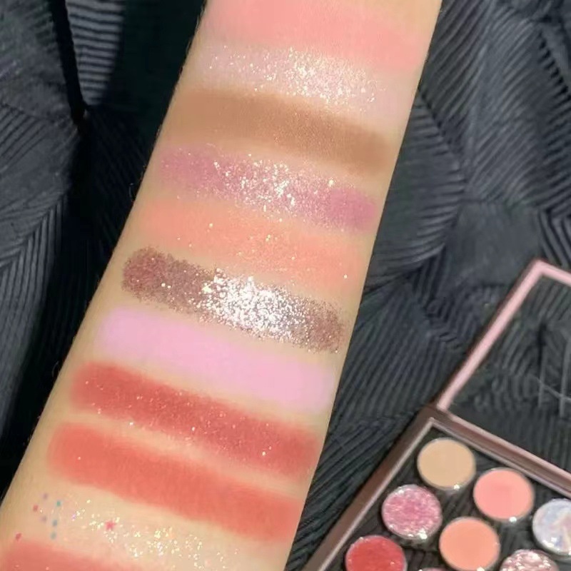 Bảng Phấn Mắt 12 Màu Sắc Hiệu Ứng Lì/ Ánh Kim Chống Nước Thời Trang