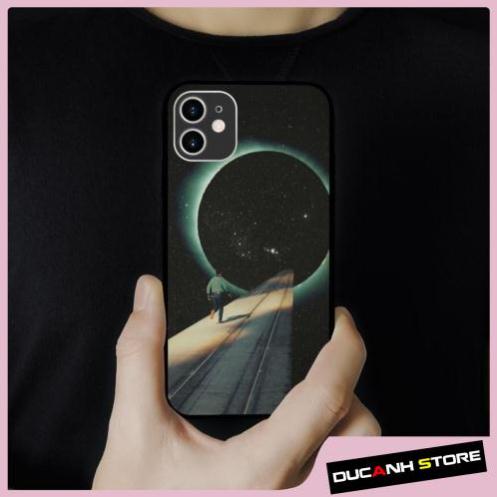 Ốp lưng iphone hình man on universe collage art kinetic art đẹp cao cấp  cho các dòng SAMSUNG PAP20210939