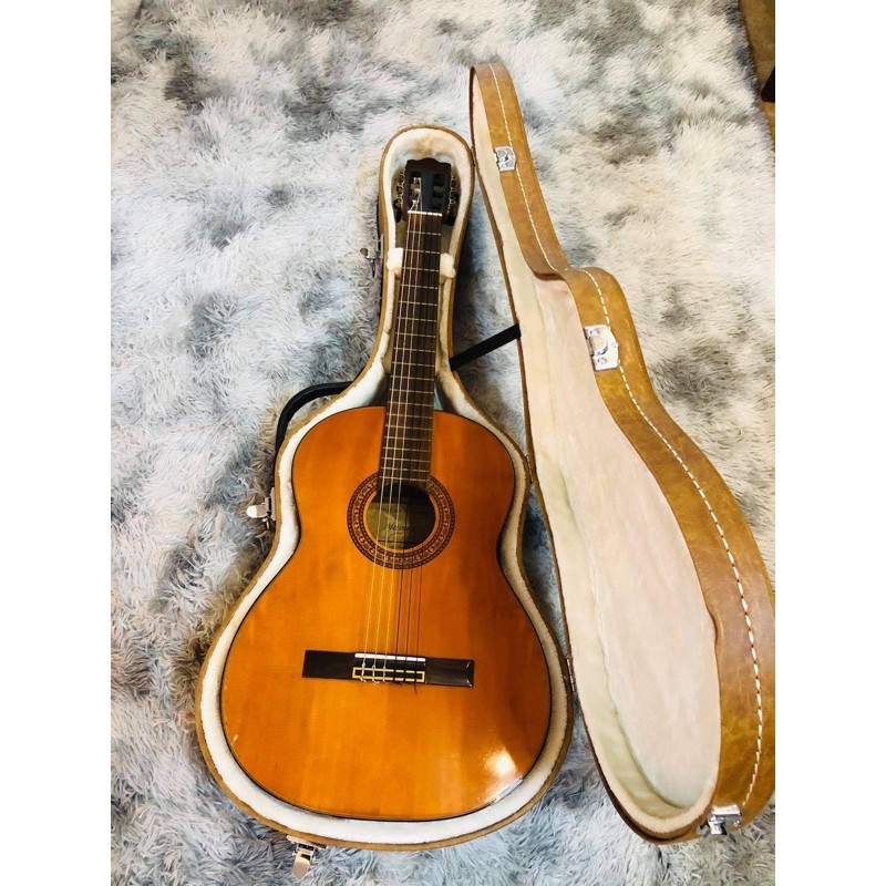 Hộp Case đựng Guitar