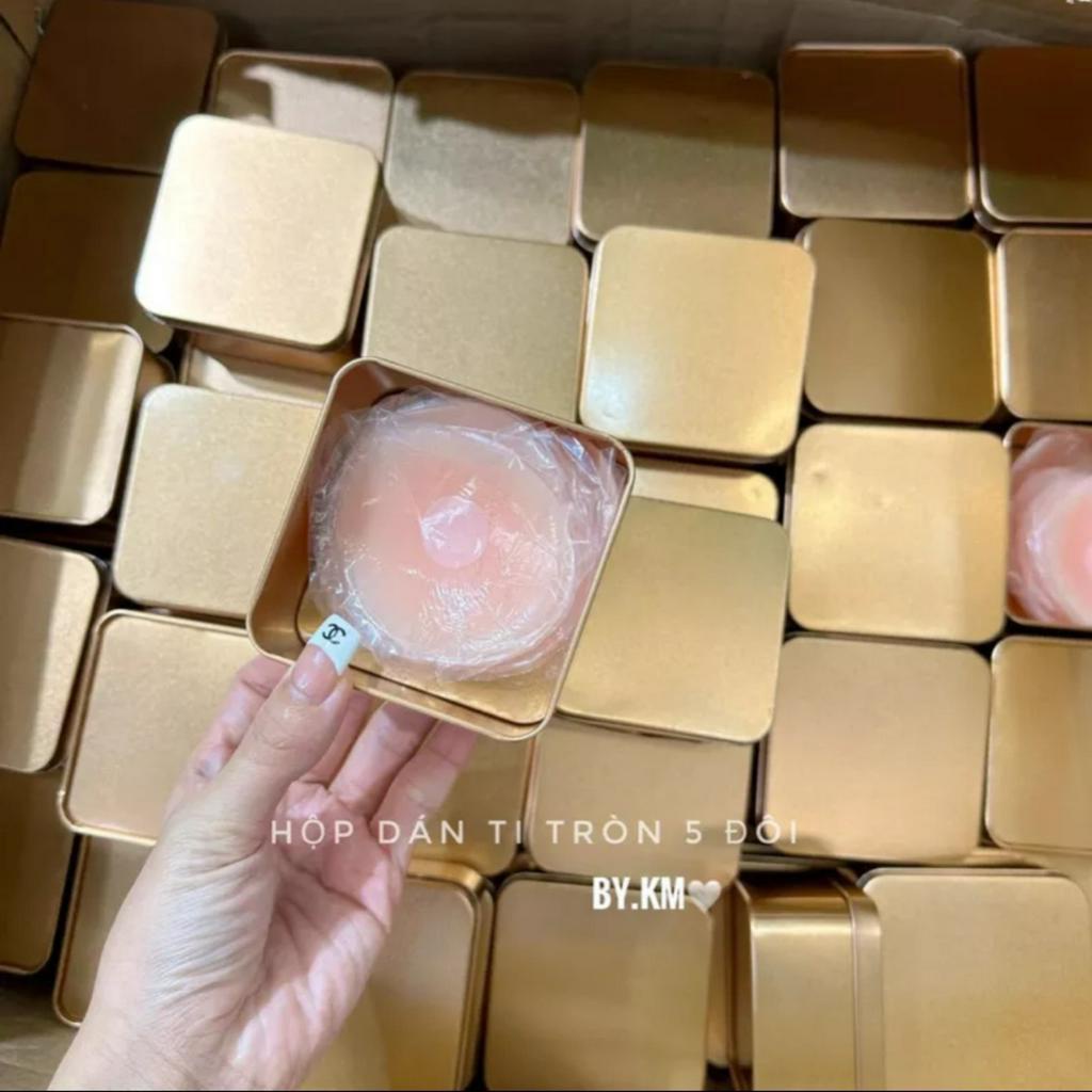 Hộp 5 Cặp Dán Ti, Đầu Ngực Silicon Tròn Hộp Vuông Sắt Màu Vàng Cao Cấp