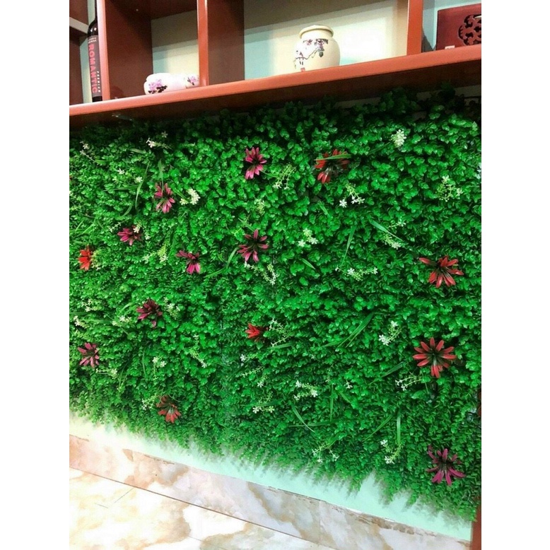 Thảm cỏ nhựa treo tường có đính hoa, tấm cỏ nhựa tai chuột trang trí. 1 tấm dài 60cm rộng 40cm. Nhận thi công.