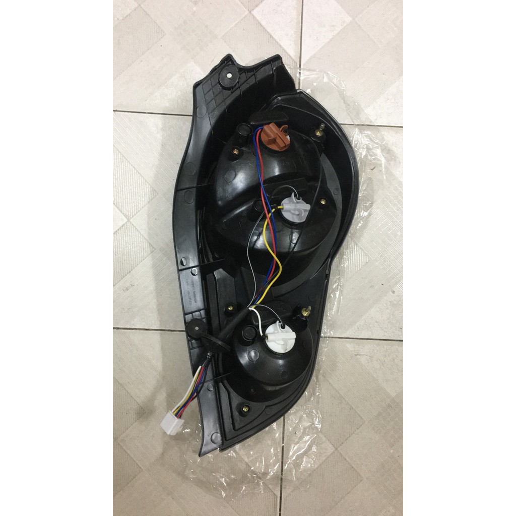 Đèn hậu sau 3 màu Chervolet Spark 2012+