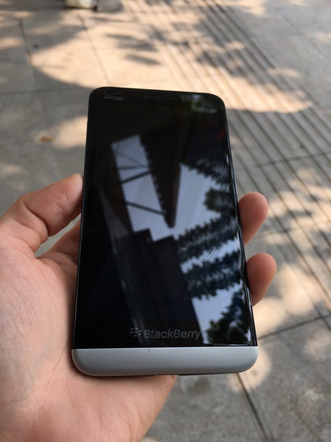 Điện Thoại Blackberry Z30