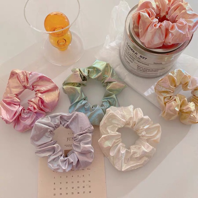 Scrunchies dây buộc tóc màu lấp lánh - tiemcuaan