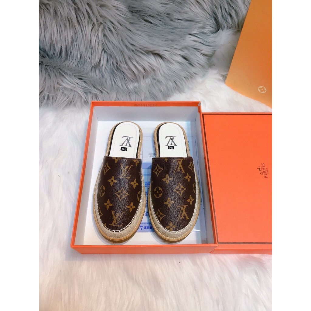 Sục da sần vân họa tiết đế viền cói mép nâu | BigBuy360 - bigbuy360.vn