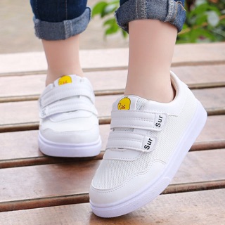 Giày thể thao bé gái
