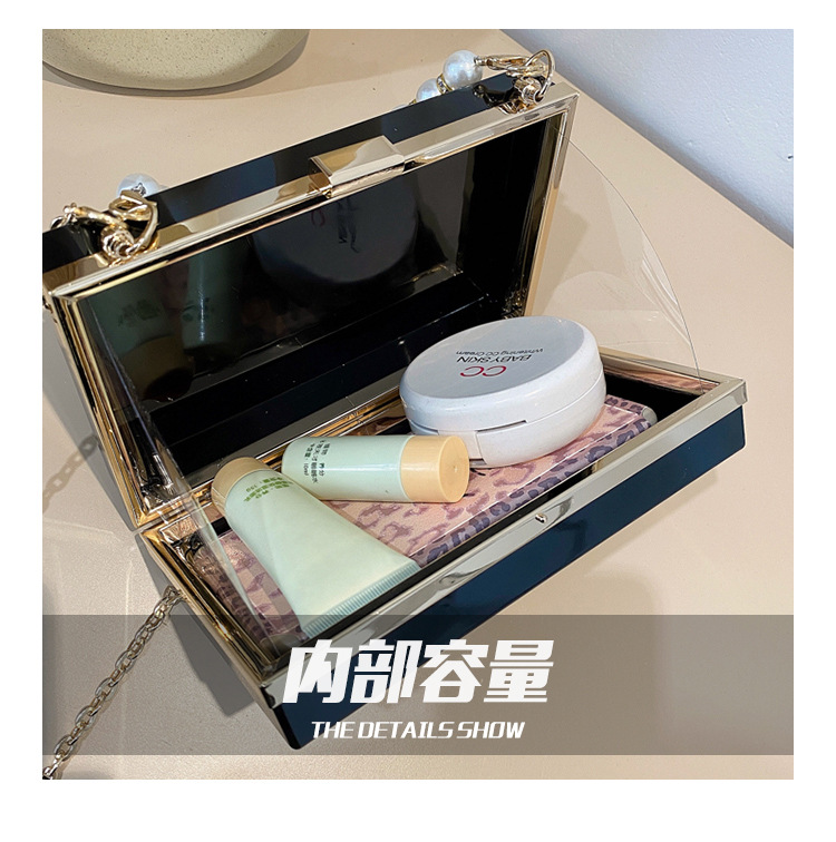 Túi vuông đeo chéo Jasmin Noir bằng acrylic với dây xỏ ngọc trai giả thời trang cho nữ