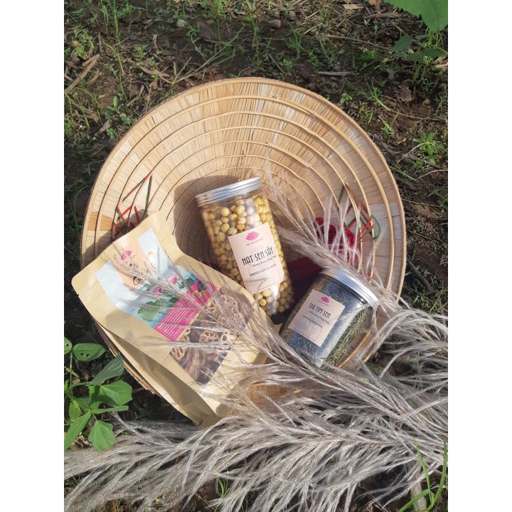 Trà Củ Sen Sao Tay Truyền Thống - Đặc Sản Sen Hồng, Túi 200 gram