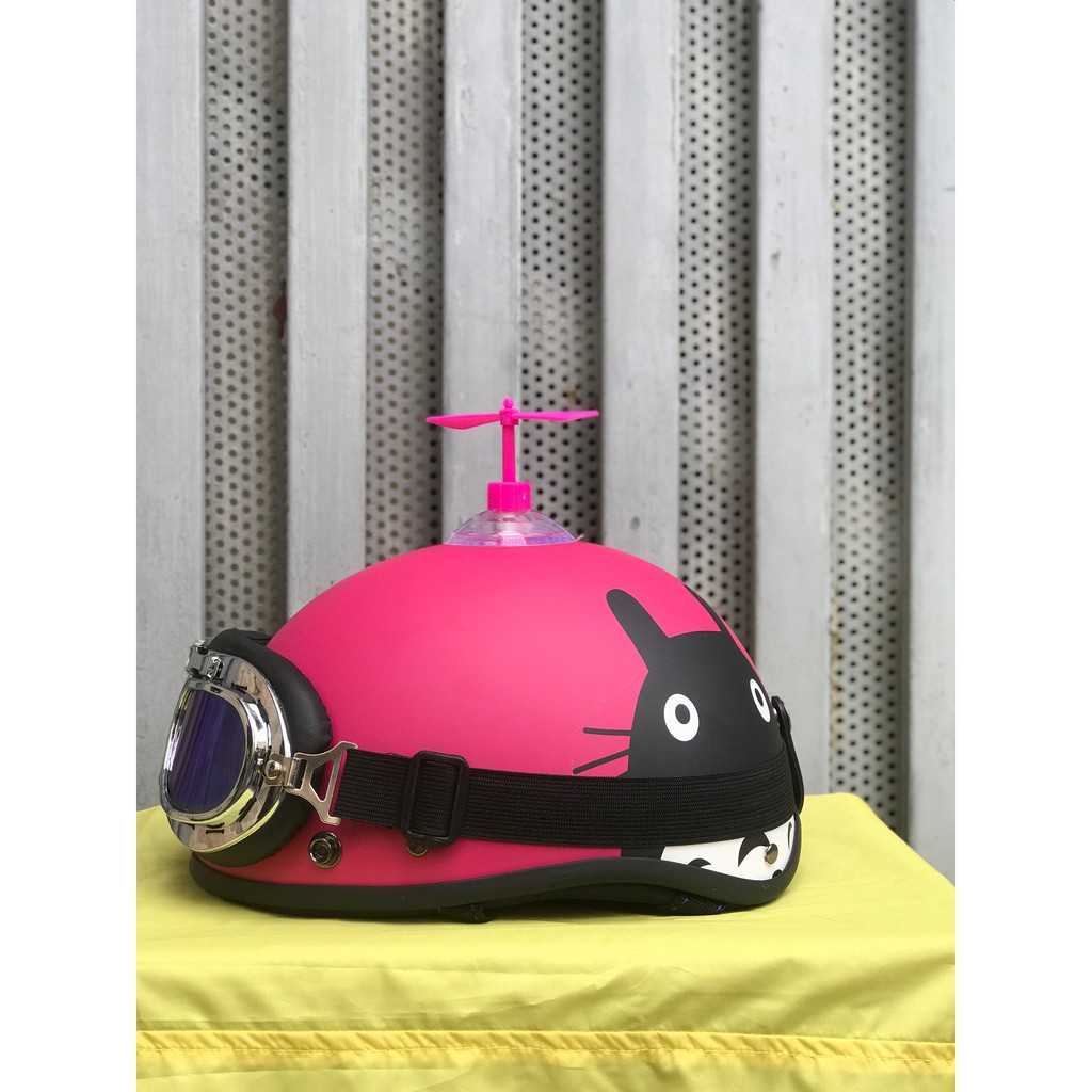 Nón bảo hiểm 1/2 doreamon đen + chong chóng + kính phi công