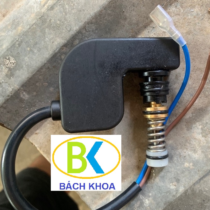 Rơ le tự ngắt máy rửa xe ô tô xe máy mini - rơ le máy rửa xe, rơ le áp lực  - linh kiện máy xịt rửa cao áp