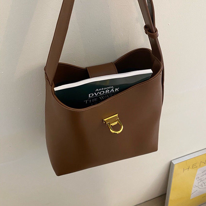 Túi tote da ullzang khóa gập P098