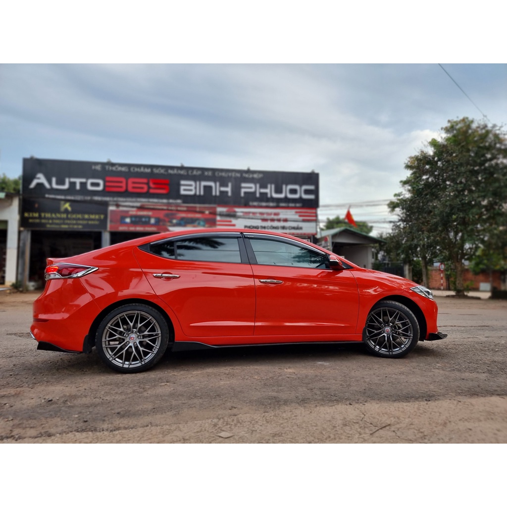 Lip hông, ốp sườn mẫu thể thao cao cấp cho HYUNDAI ELANTRA