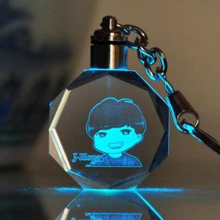 Móc khóa phát sáng BTS, độc lạ dành riêng cho các ARMY