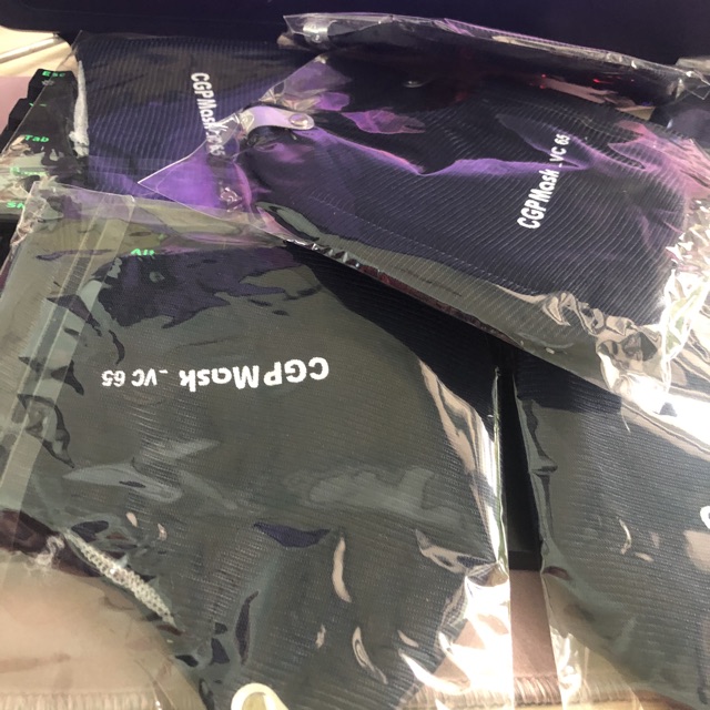 Khẩu trang vải 4 lớp 1 lớp than hoạt tính hàng Việt Nam Cgpmask-vc65