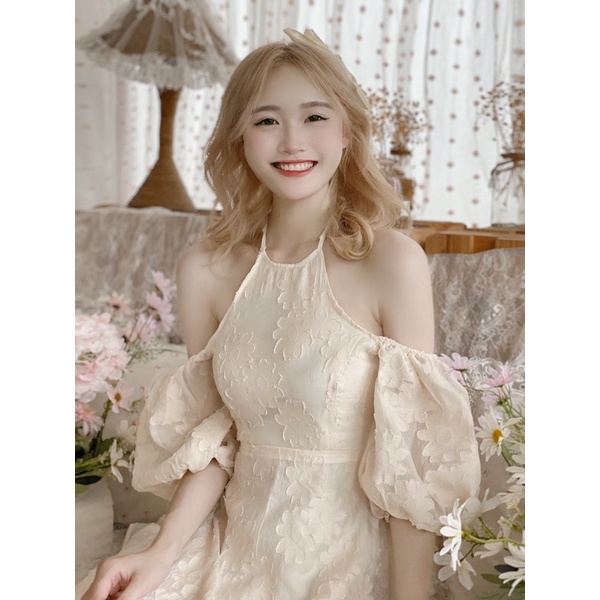 Đầm yếm tay phồng Kate